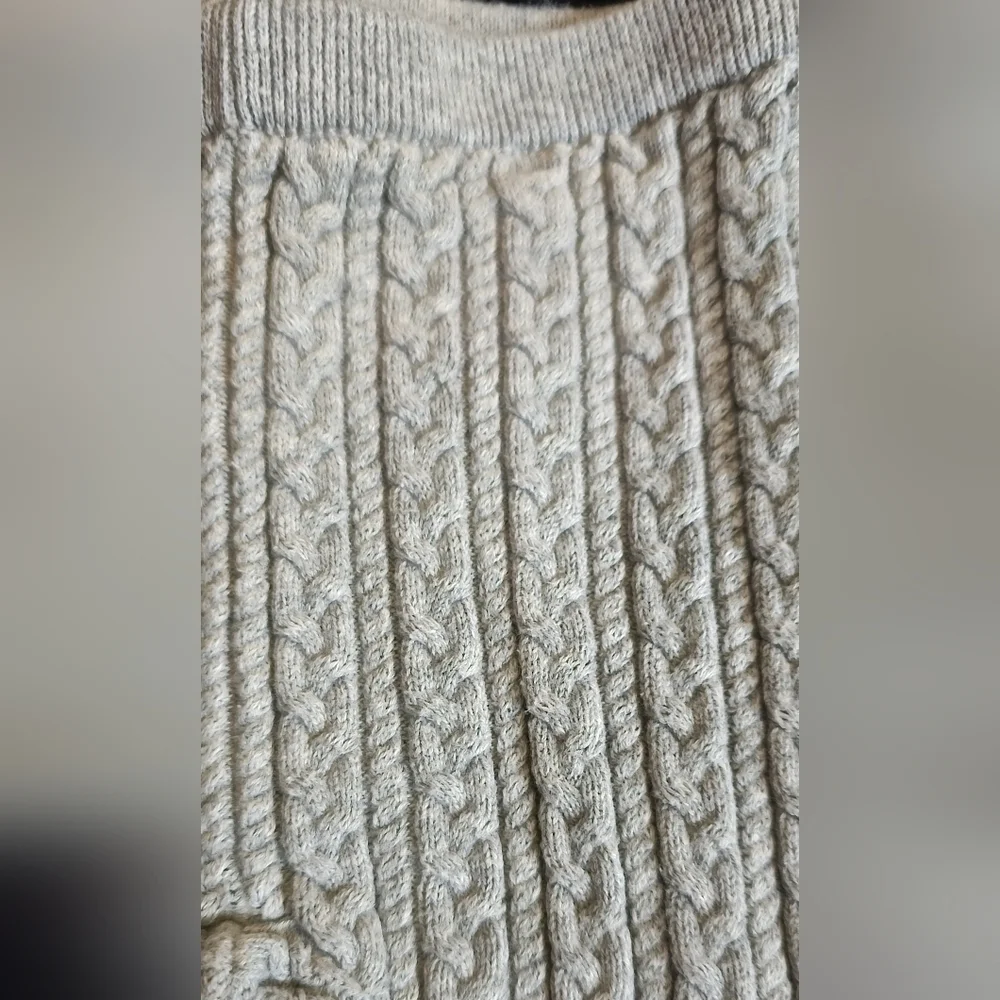 BABY Gap Cable Knit Grey Bottoms 6-9m